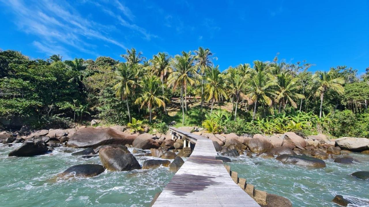 Elephant Guesthouse Beira Mar - Suites Com Cafe Da Manha Ilhabela Bagian luar foto